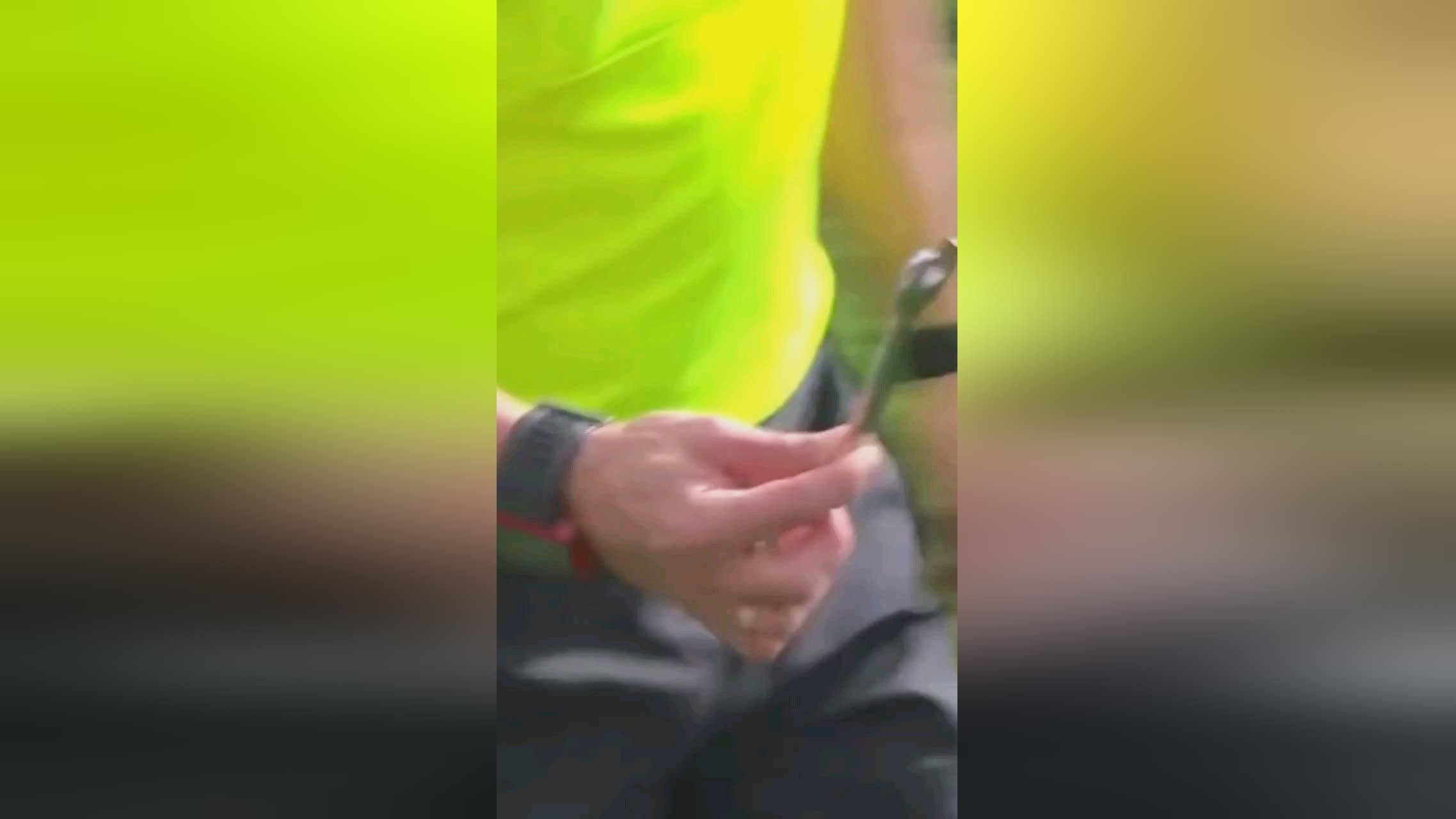 给国足